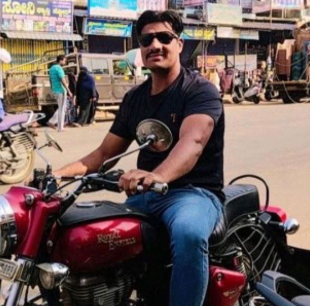ದಾವಣಗೆರೆಯಲ್ಲಿ ನಡುಕ ಹುಟ್ಟಿಸಿದ ಭೀಕರ ಹತ್ಯೆ! ಅನೈತಿಕ ಸಂಬಂಧದ ಶಂಕೆ: ಮಾಜಿ ಗ್ರಾಮ ಪಂಚಾಯಿತಿ ಸದಸ್ಯನನ್ನು ಮಚ್ಚಿನಿಂದ ಕೊಚ್ಚಿ ಕೊಂದ ಸಂಬಂಧಿಕರು