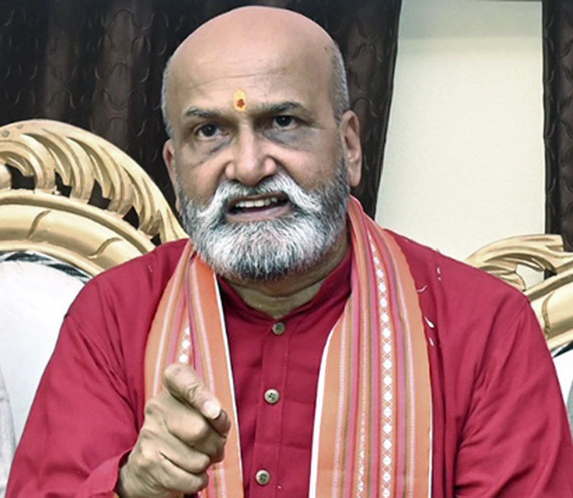 ಜೂನ್ 1 ರಿಂದ ವಿದ್ಯಾರ್ಥಿಗಳಿಗೆ ಕೇಸರಿ ಶಾಲು ವಿತರಣೆ: ಶ್ರೀರಾಮಸೇನೆ ಮುಖ್ಯಸ್ಥ ಪ್ರಮೋದ್ ಮುತಾಲಿಕ್ ಘೋಷಣೆ