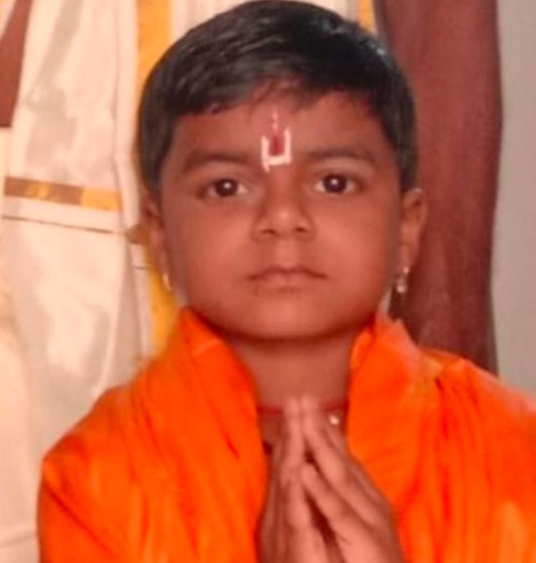 ಬಿಲ್ಡರ್ಗಳ ಬೇಜವಾಬ್ದಾರಿಗೆ ಬಲಿಯಾಯ್ತಾ ಮುಗ್ಧ ಜೀವ? ಹುಬ್ಬಳ್ಳಿಯಲ್ಲಿ ಆಳವಾದ ಕಾಲಂ ಗುಂಡಿಗೆ ಬಿದ್ದು ಬಾಲಕ ಸಾವು..!