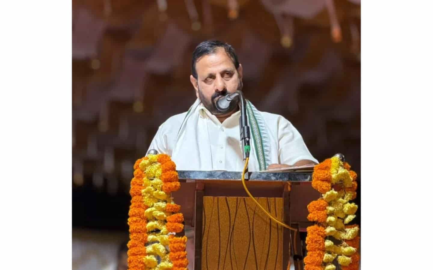 ಉಡುಪಿ ಶ್ರೀಕೃಷ್ಣ ಮಠದಲ್ಲಿ ಮುಸ್ಲಿಂ ಯುವತಿಗೆ ವಸತಿ ನಿರಾಕರಣೆ ಆರೋಪ: ಧರ್ಮದ ಆಧಾರದ ತಾರತಮ್ಯ ಖಂಡಿಸಿ ಡಾ. ದೇವಿಪ್ರಸಾದ್ ಶೆಟ್ಟಿ ಆಕ್ರೋಶ..!