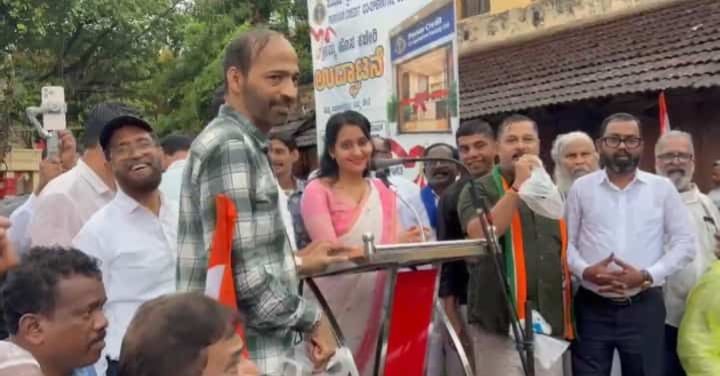 ಉಡುಪಿಯಲ್ಲಿ ಎಸ್ಐಆರ್ ವಿರುದ್ಧ ಬೃಹತ್ ಪ್ರತಿಭಟನೆ: ಪ್ರಕ್ರಿಯೆ ರದ್ದತಿ, ಮುಖ್ಯ ಚುನಾವಣಾ ಆಯುಕ್ತರ ರಾಜೀನಾಮೆಗೆ ಆಗ್ರಹ